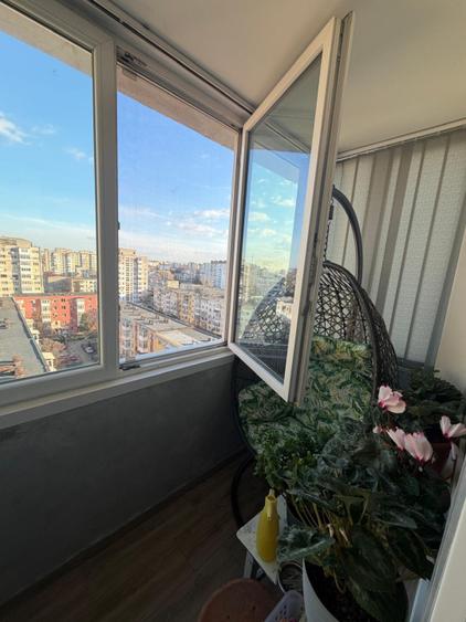 Apartament de vanzare, cu 2 camere, 57 mp, zona Craiovita