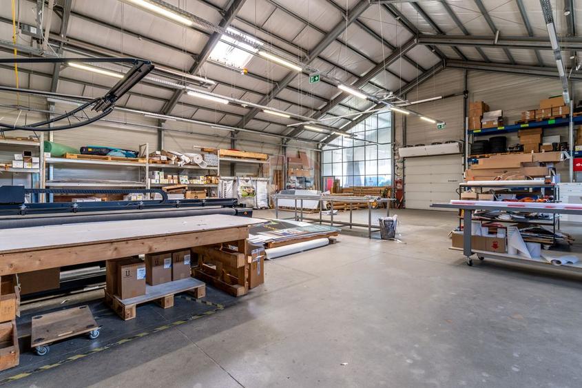 Hala industriala moderna de vanzare | Jucu de Mijloc | 731 mp utili |