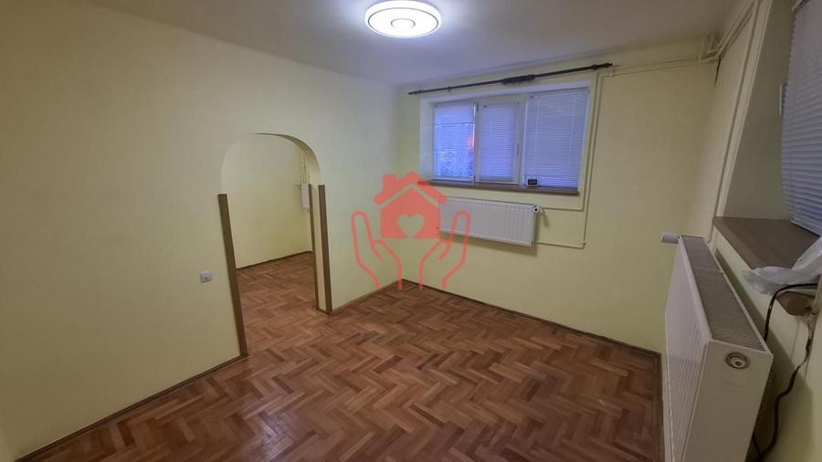 61 MP UTILI I VILA RENOVATA I METROU 6 MINUTE I 98.500 EUR