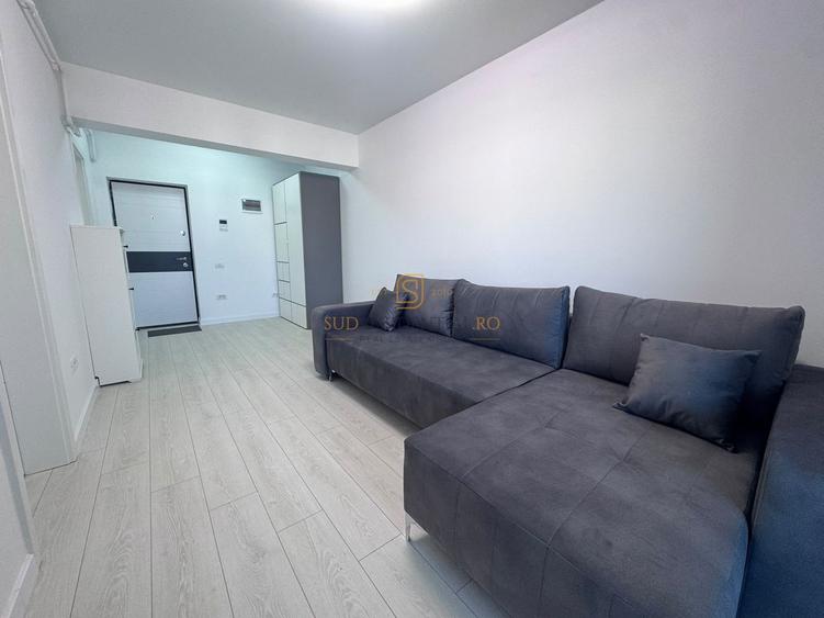 Apartament cu o camera, piscina exterioara, metrou Berceni