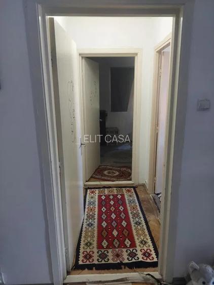 Apartament cu 2 camere, etajul 2/4, zona Podu Ros - 5