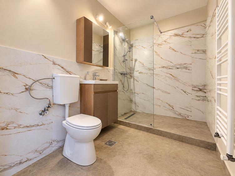 Locuință renovată complet|zona verde și liniștită|Floresti