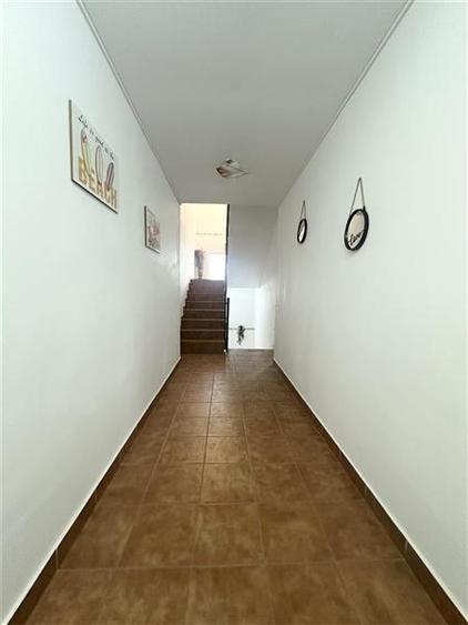 Afacere la cheie - Pensiune 11 camere si 11 bai - Costinesti