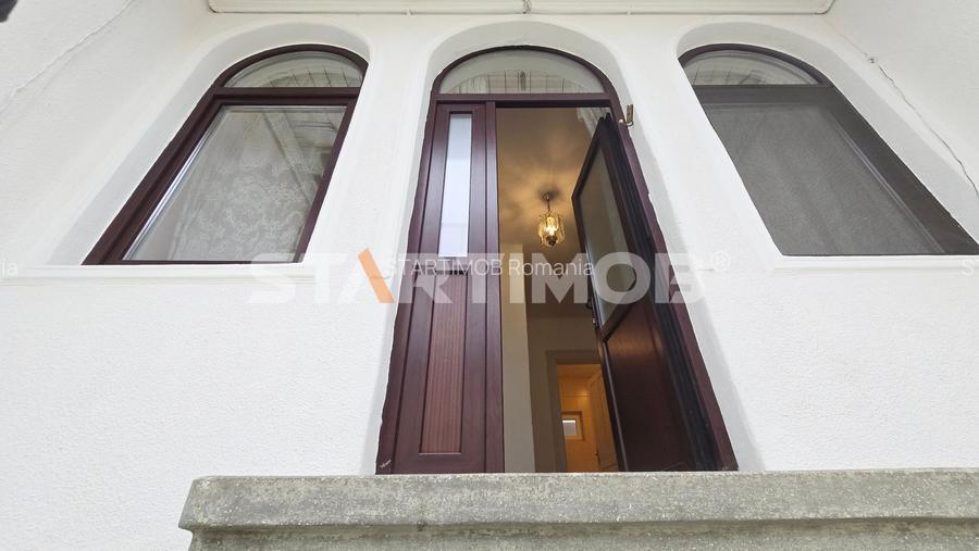 Casa 5 camere cu acces auto RASNOV