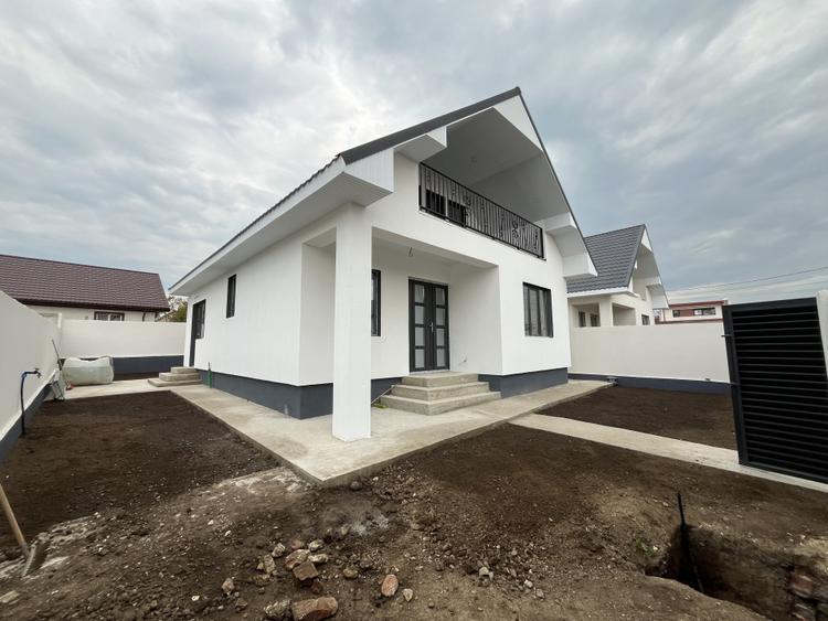 Exclusivitate! Vila P+M, 4 camere, la cheie, zona deosebita, Valu lui Traian!