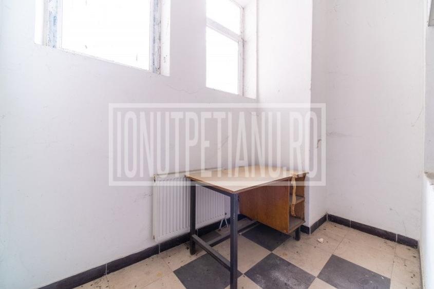 Spatiu comercial Bd Unirii Piața Alba Iulia Parter + 1etaj