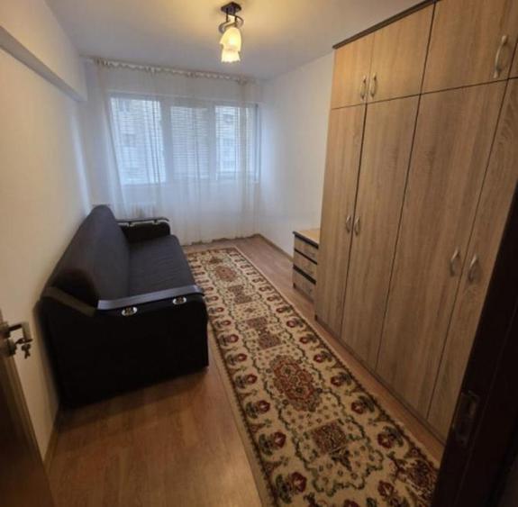 3 camere metrou Iancului de inchiriat