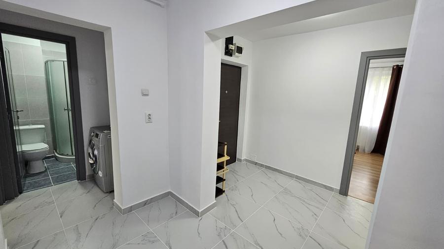 Apartament 4 camere Tractorul,renovat,mobilat-utilat,600 Euro