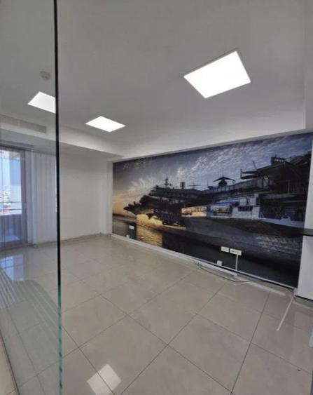 Centru - Bd. Mamaia , spatiu IDEAL BIROURI in cladire reprezentativa , 240 mp.
