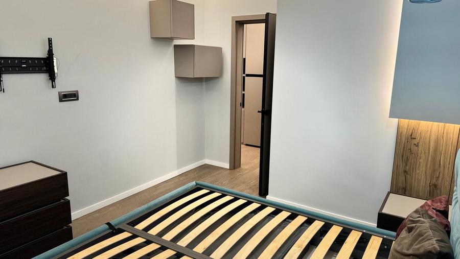2 camere UltraCentral , mobilat / utilat , finisaje superioare !