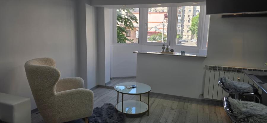 Rahova Salaj, complet renovata/mobilata/utilata lux, finisaje top, AC
