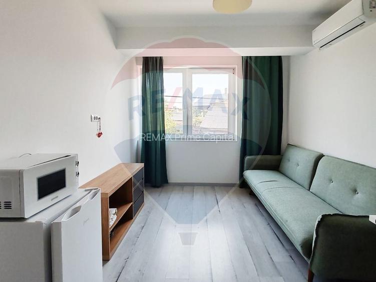 Apartament cu 2 camere de închiriat în zona centrală, bloc nou - 2