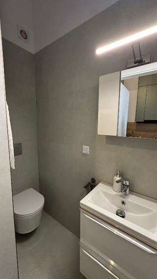 Ofer spre inchiriere ap cu o camera, renovat complet, modern, complet utilat