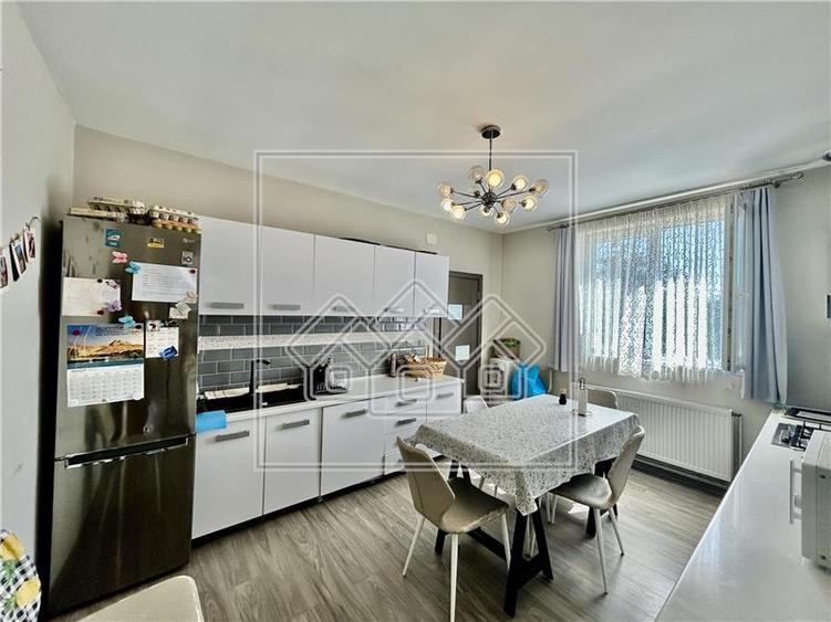 Casa individuala in Sibiu, 373mp teren, 8 camere, pretabila investitie