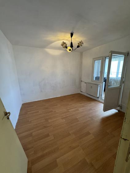 Ap 2 cam, cf 1A dec, etaj 2/4, Malu Rosu