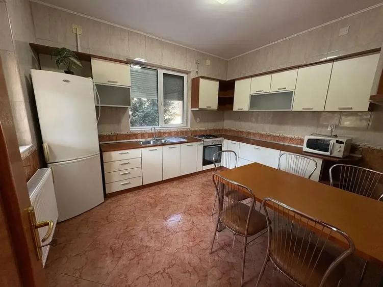 Vila Moderna Pipera De Inchiriat Gradina Privata&Acces Scolii Private