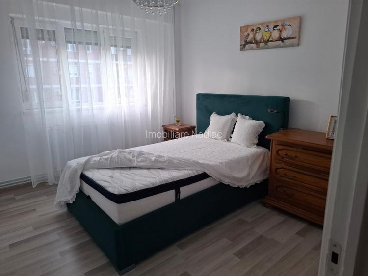 Apartament renovat recent 3 camere etaj 2 in Nădlac - 7