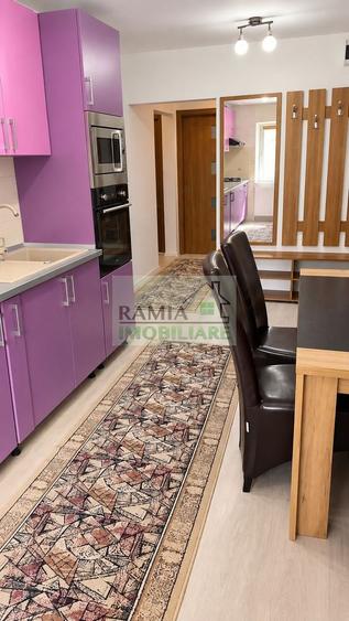 Apartament 3 camere decomandat, 68 mp, 2 băi, boxă – renovat complet