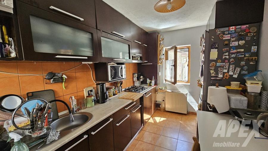 Casa individuala 3 camere | Curte comuna | Stefan cel Mare- Eminescu