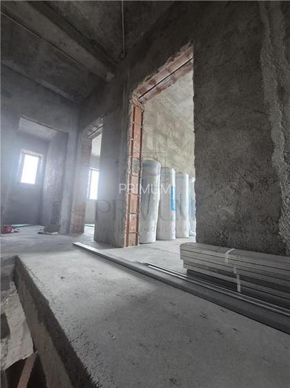 Duplex 3 dormitoare - zona excelenta - toate utilitatile - termen rapid de final - 9