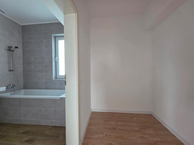 Duplex nou, 118 mp utili, teren 250 mp, toate utilitățile ,Stupini Brasov