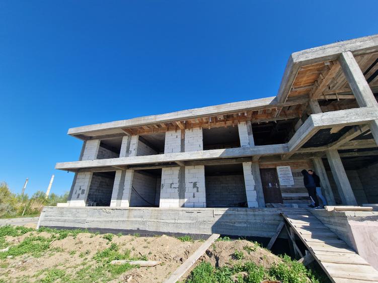 Midia Sat - Constructie S+P+1 la Rosu cu teren propietate - 148.000euro