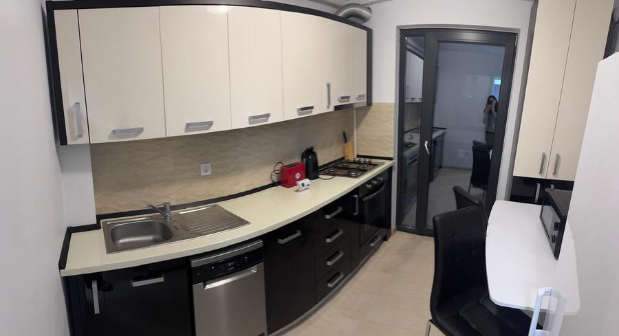 Inchiriez apartament, doua camere, Pitesti, Balcescu Residence