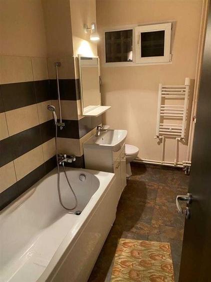 Apartament 2 camere zona Podu Ros etaj 2
