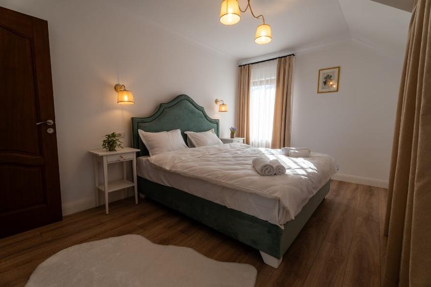 Vand pensiune, cabana, casa