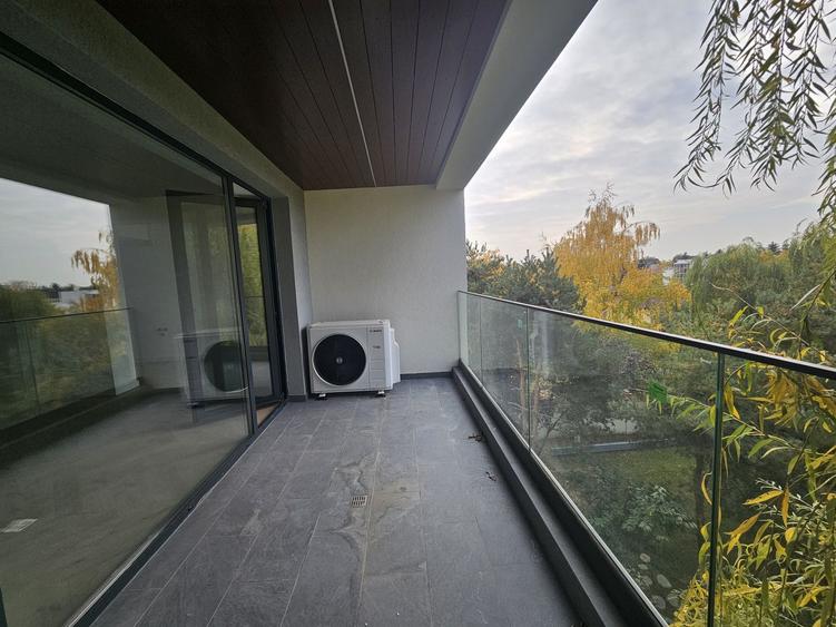 Penthouse 4 camere de vânzare | Iancu Nicolae | 130 mp + balcon
