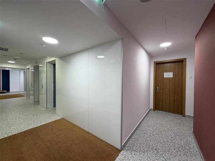 2 CAMERE UPSITE MOBILAT  PARCARE SI BOXA