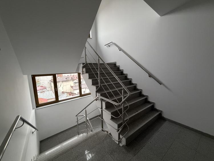 Spatiu comercial | Unirii | Tineretului | Metrou 7'