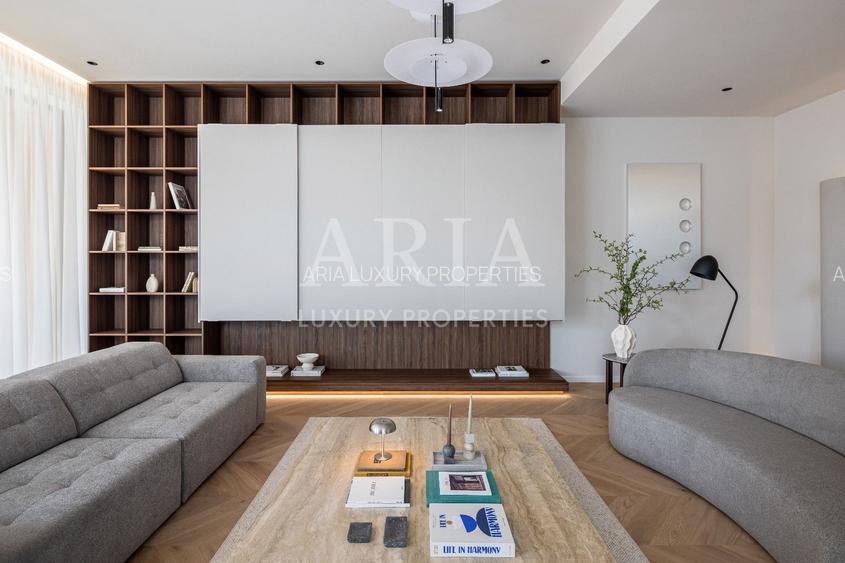 REZIDENȚĂ CONTEMPORANĂ CU DESIGN ICONIC | POZE REALE | - 21