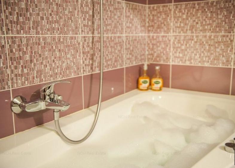 Mamaia - REX - penthouse deosebit cu garaj pentru 4 masini