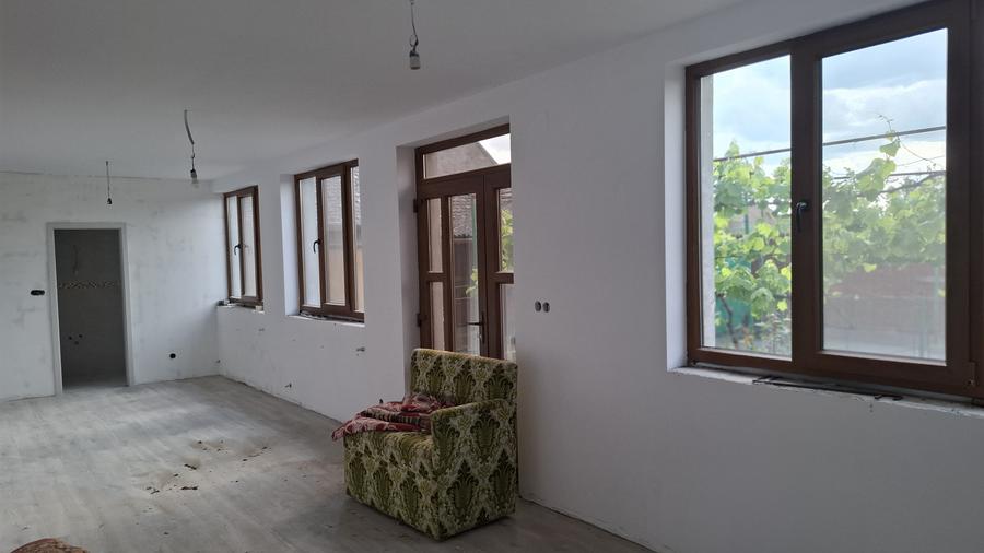 Proprietate rară în Nădlac – Casa ultracentral 7 camere
