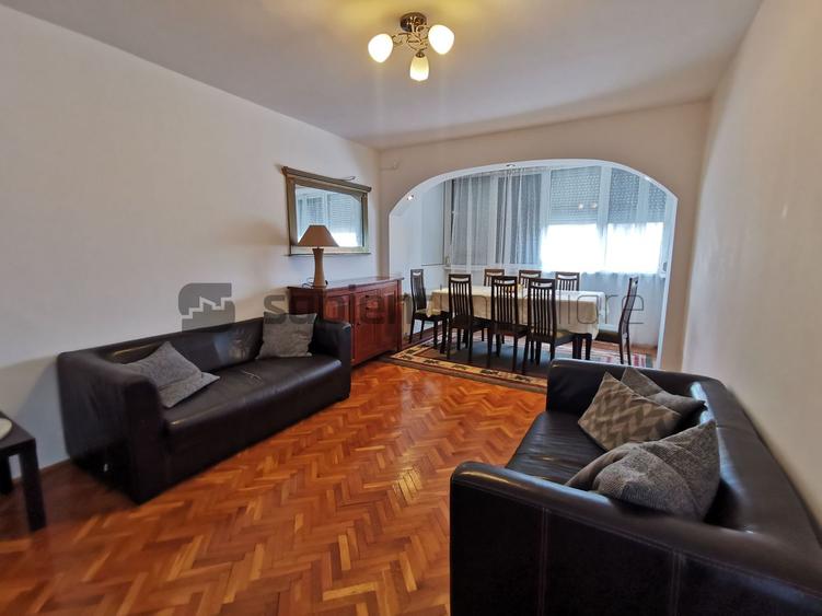 De închiriat apartament cu 4 camere, Bd. Decebal