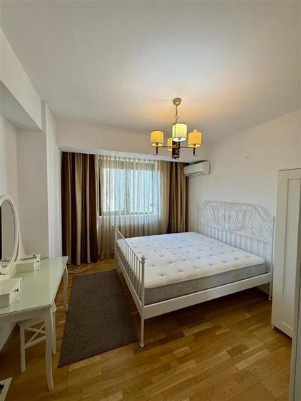 4 CAMERE CU GARAJ SUBTERAN, LANGA PARC! PRET FOARTE BUN!