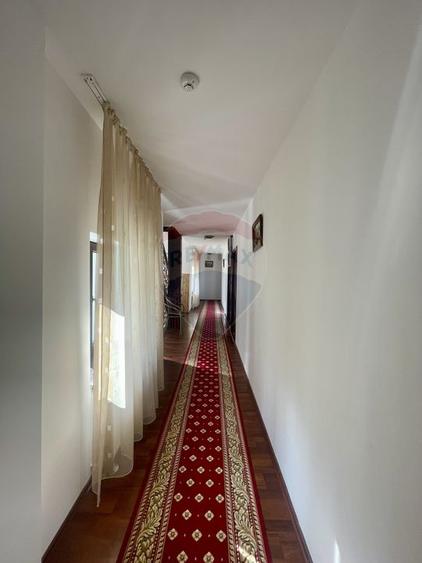 Hotel / Pensiune de vanzare în Ranca