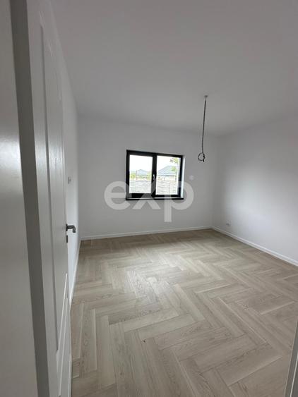 CASE INDIVIDUALE ÎN CLINCENI – CENTRAL, TOATE UTILITĂȚILE