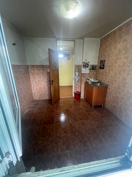 Militari (Gorjului aproape de metrou, str. Dezrobirii)