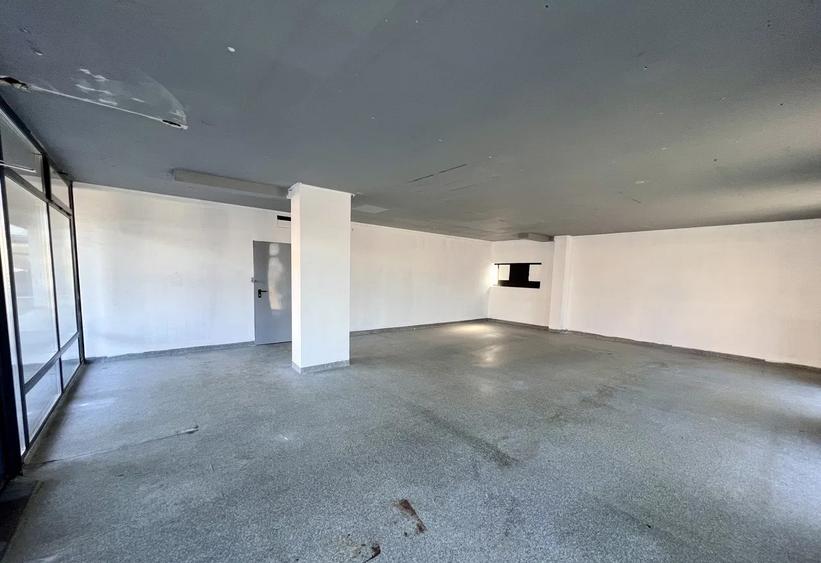 Spațiu comercial, 103mp, vitrină, zona Borhanci, 2 parcari incluse