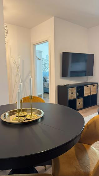 Hils Titanium-metrou, 2 camere mobilat utilat-TOTUL NOU