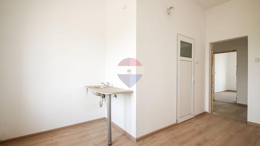 CLADIRE CAZARE ANGAJATI/ALTE ACTIVITATI | 1.011 MP UTILI | BRASOV