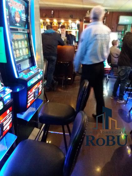 Spatiu comercial complex URANUS # Spatii comerciale RoBU