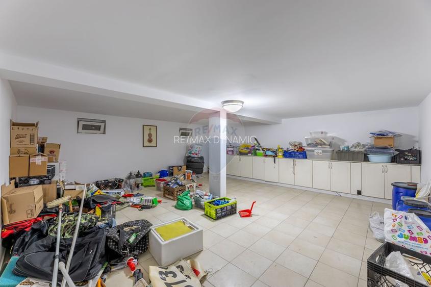 Vilă cu 4 camere de vânzare 921 mp zona Subcetate,Arad - 21