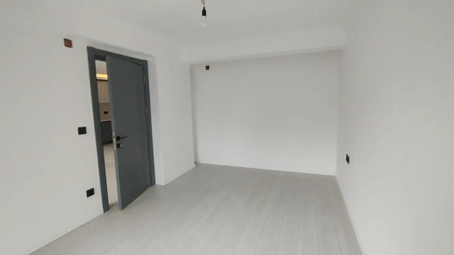 APARTAMENT 3 CAMERE GATA DE MUTARE PALLADY METROU 15 MIN NICOLAE TECLU