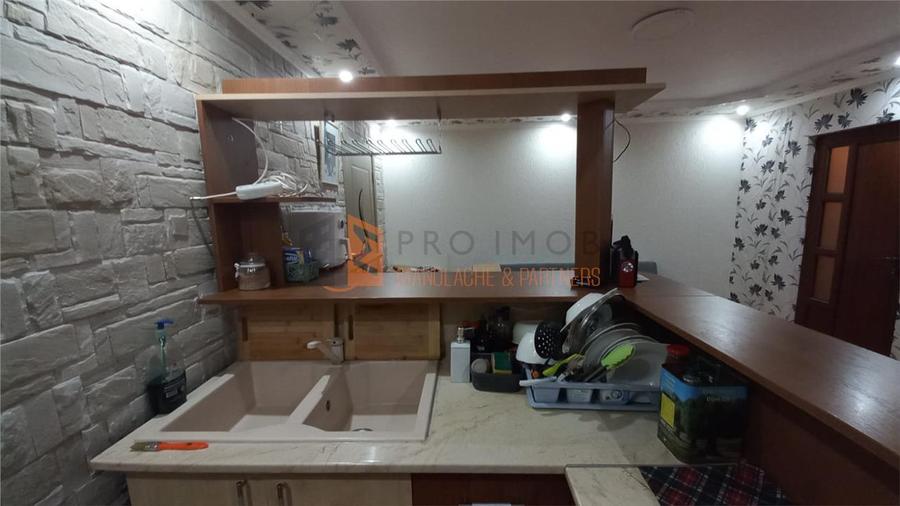 Apartament 2 camere cf 1 semidecomandat zona Micro 3