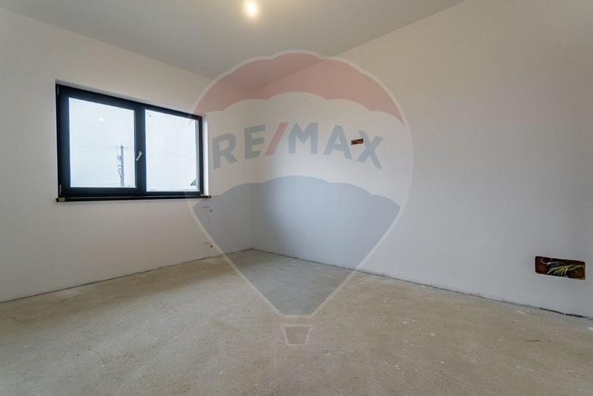 Comision 0% | Casă individuală la gri – Sânpetru, Str. Stadionului