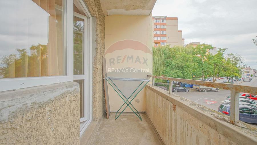 Apartament 2 cam de închiriat Zona Griviței Mobilat și utilat etaj 1 - 23