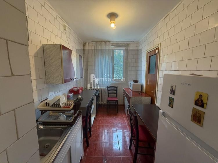 Apartament 3 camere| 67 mp | Etaj 2/4 | 3 minute de metrou 1 Decembrie - 5